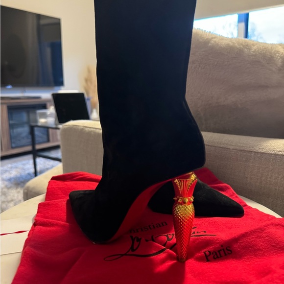 Authentic Christian louboutin heeled boots - Picture 7 of 8